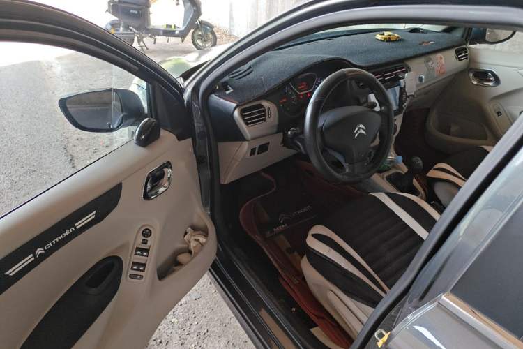 Used Citroen Elysee 2014 1.6L Manual Fashion Edition Driver Seat