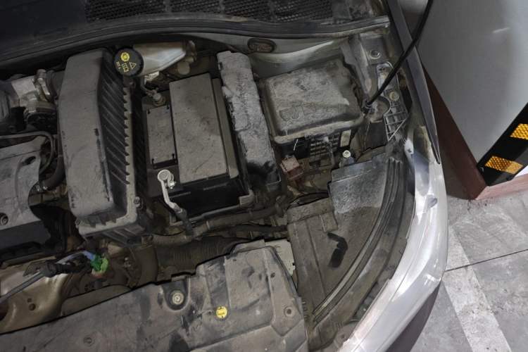 Used Citroen Elysee 2014 1.6L Automatic Fashion Model Engine Bay Left