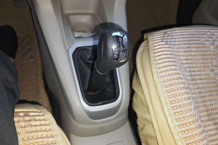 Used Citroen Elysee 2014 1.6L Manual Fashion Edition Gear Lever