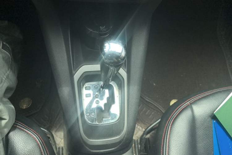 Used Citroen Elysee 2014 1.6L Automatic Fashion Model Gear Lever