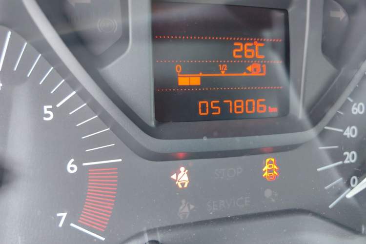Used Citroen Elysee 2014 1.6L Manual Fashion Edition Odometer Close Up