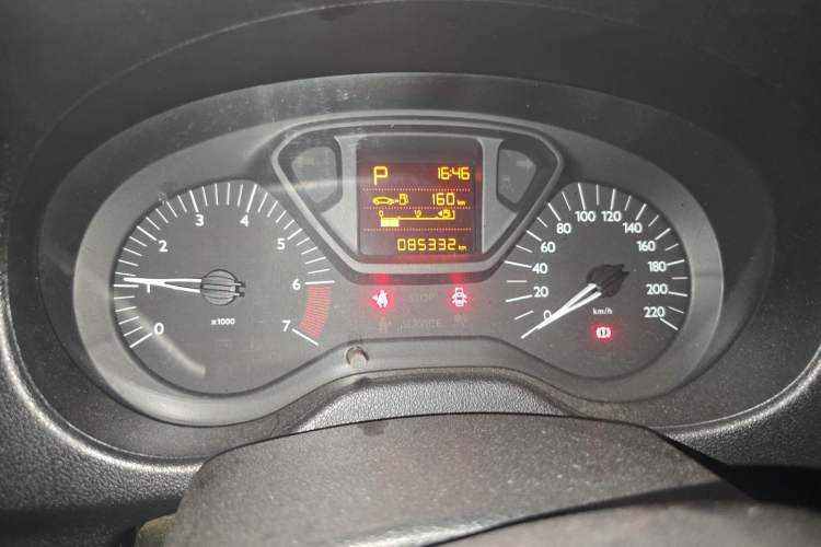 Used Citroen Elysee 2014 1.6L Automatic Fashion Model Odometer Close Up