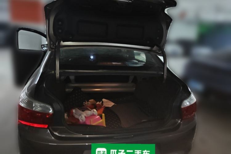 Used Citroen Elysee 2014 1.6L Automatic Fashion Model Trunk
