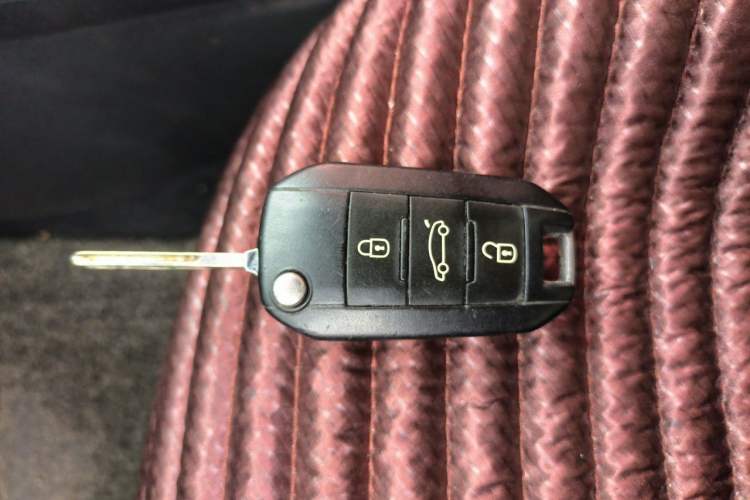 Used Citroen Elysee 2014 1.6L Manual Fashion Edition Vehicle Key