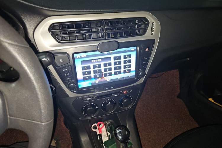 Used Citroen Elysee 2014 1.6L Automatic Fashion Model Audio And AC Panel