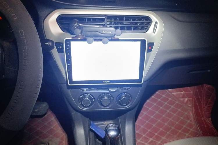Used Citroen Elysee 2014 1.6L Automatic Fashion Model Audio And AC Panel