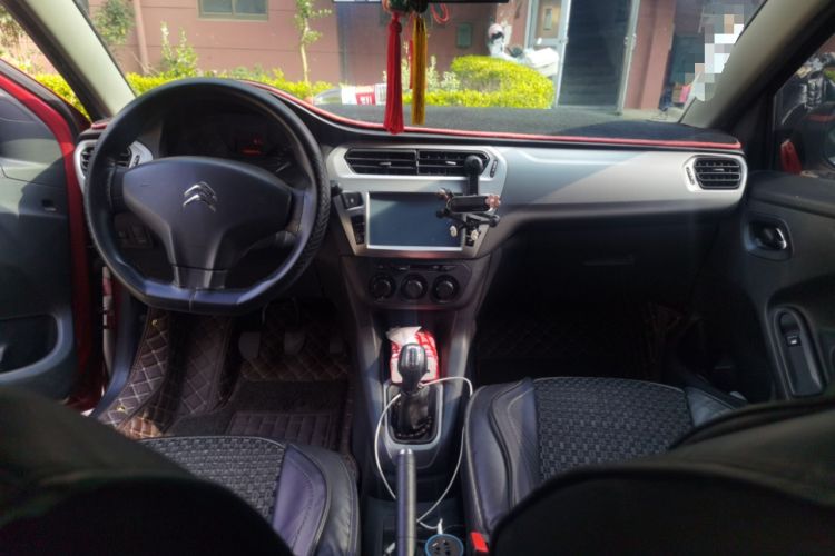 Used Citroen Elysee 2014 1.6L Manual Fashion Edition Center Console
