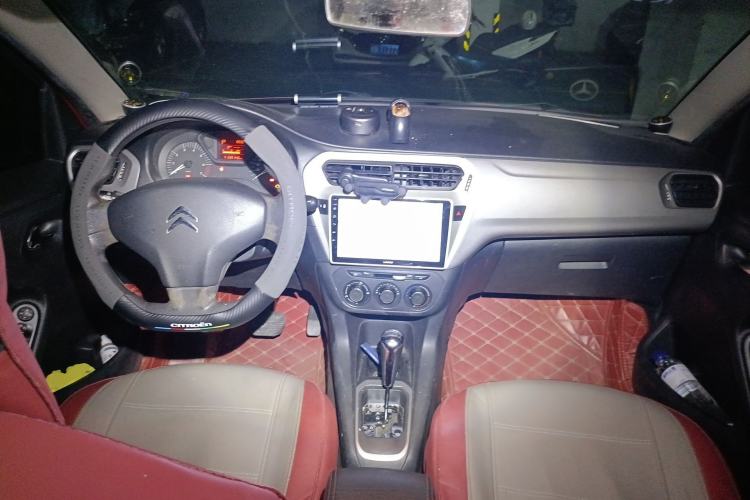 Used Citroen Elysee 2014 1.6L Automatic Fashion Model Center Console