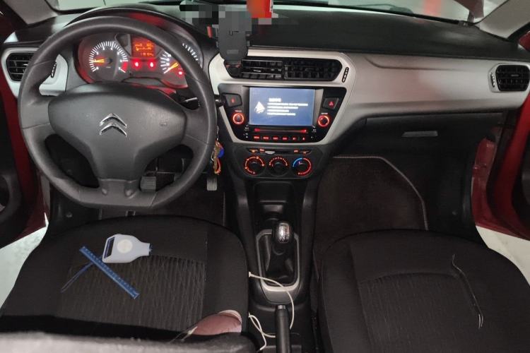 Used Citroen Elysee 2014 1.6L Manual Fashion Edition Center Console