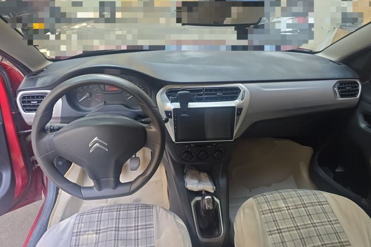 Used Citroen Elysee 2014 1.6L Manual Fashion Edition Center Console