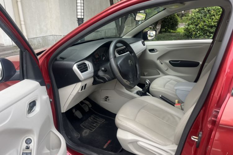 Used Citroen Elysee 2014 1.6L Manual Fashion Edition Interior 4