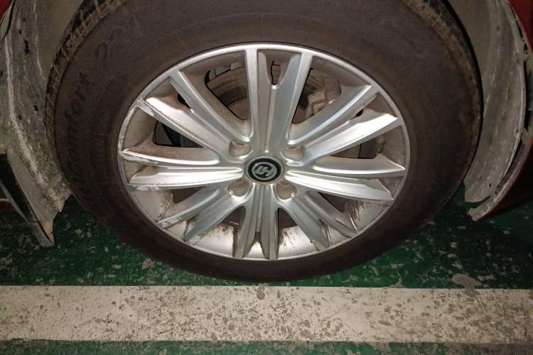 Used Citroen Elysee 2014 1.6L Automatic Fashion Model Right Front Wheel Hub