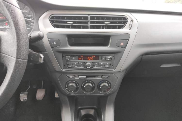 Used Citroen Elysee 2014 1.6L Manual Fashion Edition Audio And AC Panel