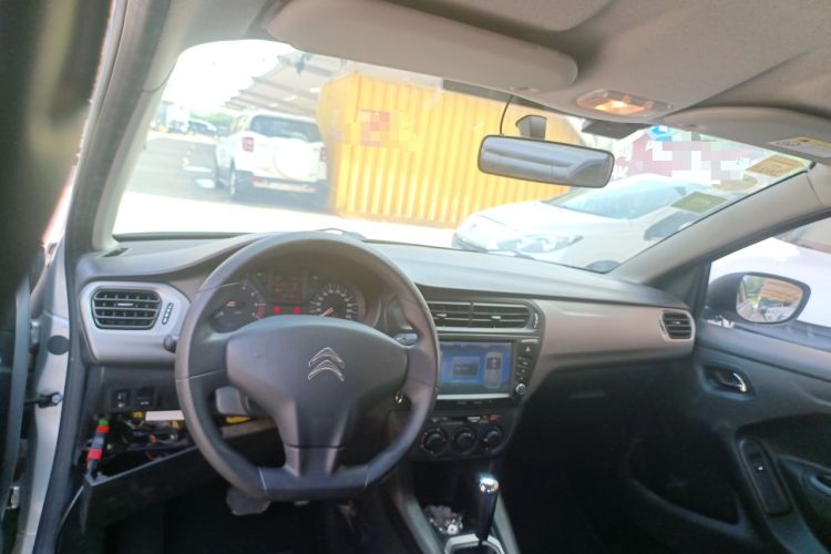 Used Citroen Elysee 2014 1.6L Automatic Fashion Model Center Console