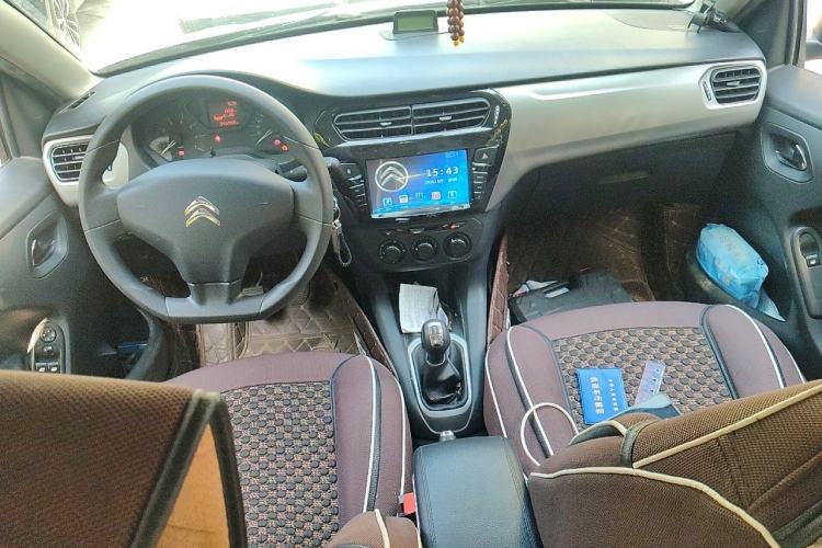 Used Citroen Elysee 2014 1.6L Manual Fashion Edition Center Console