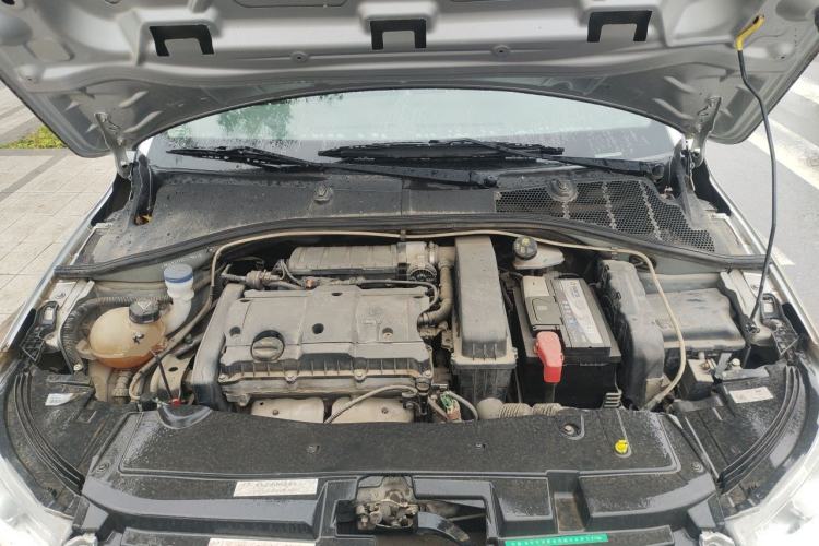 Used Citroen Elysee 2014 1.6L Manual Fashion Model CNG Engine Bay