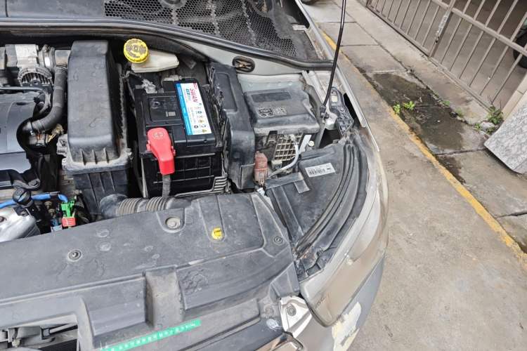 Used Citroen Elysee 2014 1.6L Manual Fashion Edition Engine Bay Left