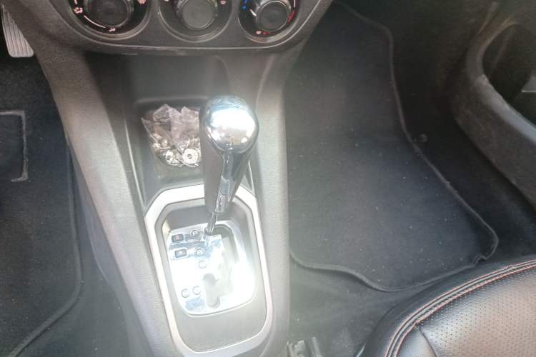 Used Citroen Elysee 2014 1.6L Automatic Fashion Model Gear Lever