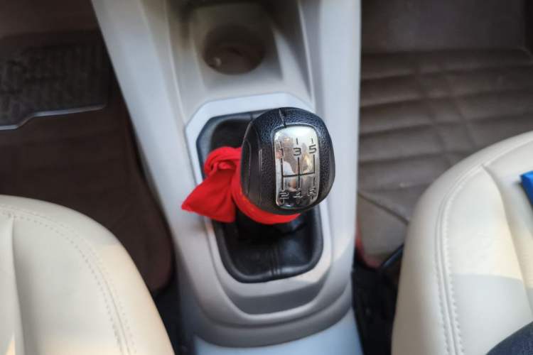 Used Citroen Elysee 2014 1.6L Manual Fashion Edition Gear Lever