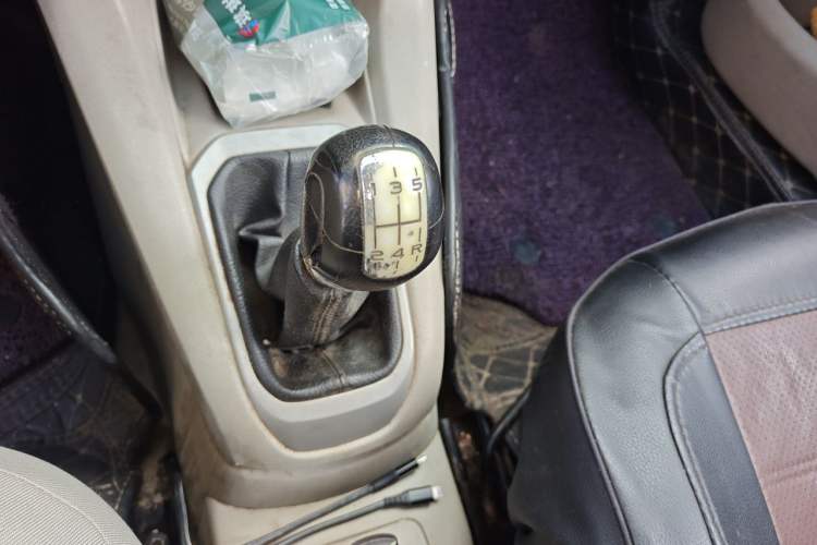 Used Citroen Elysee 2014 1.6L Manual Fashion Edition Gear Lever