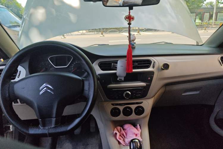 Used Citroen Elysee 2014 1.6L Manual Comfort Model Headliner