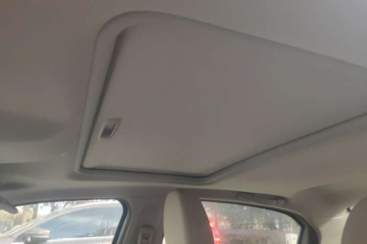 Used Citroen Elysee 2014 1.6L Manual Comfort Model Headliner