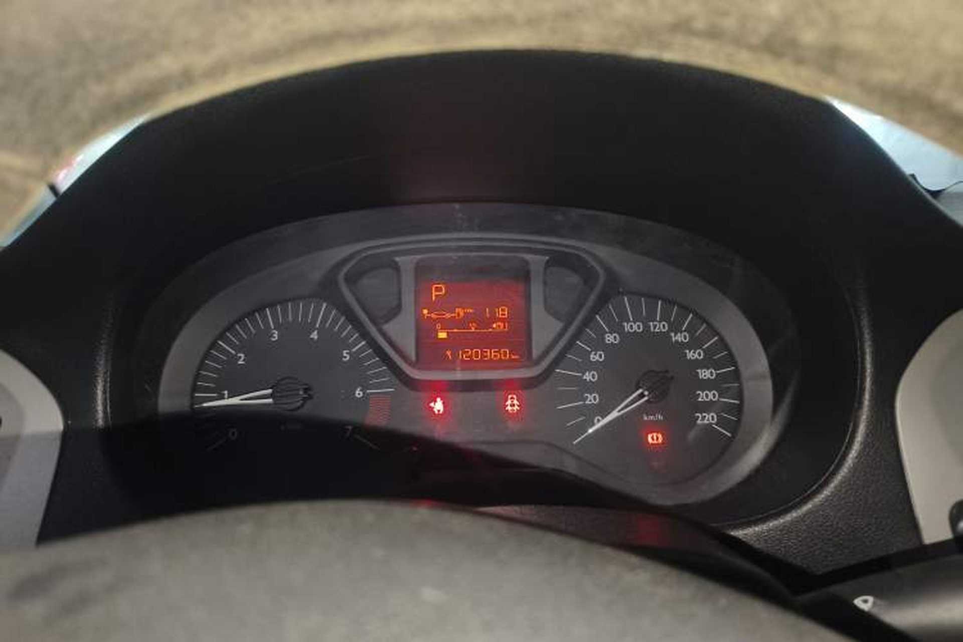 Used Citroen Elysee 2014 1.6L Automatic Fashion Model Instrument Cluster