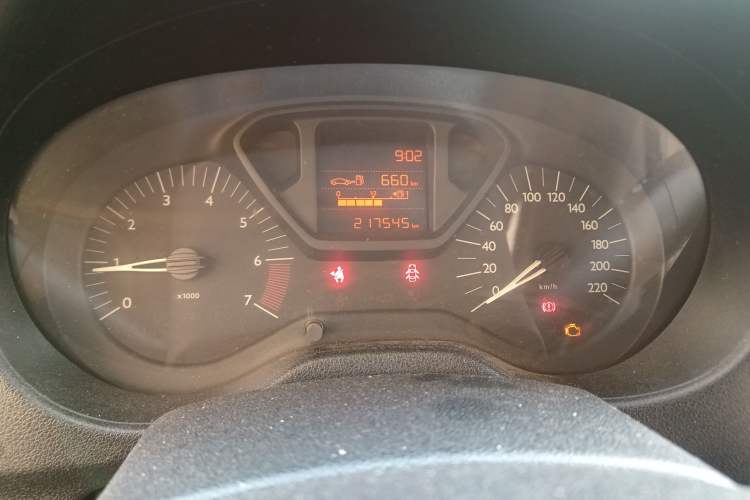 Used Citroen Elysee 2014 1.6L Manual Fashion Model CNG Instrument Cluster