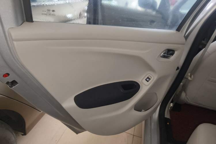 Used Citroen Elysee 2014 1.6L Automatic Fashion Model Interior 5