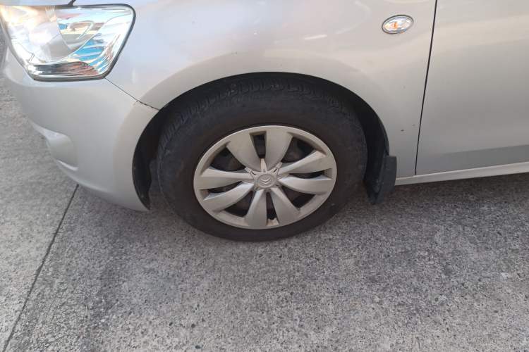 Used Citroen Elysee 2014 1.6L Automatic Fashion Model Left Front Wheel Hub