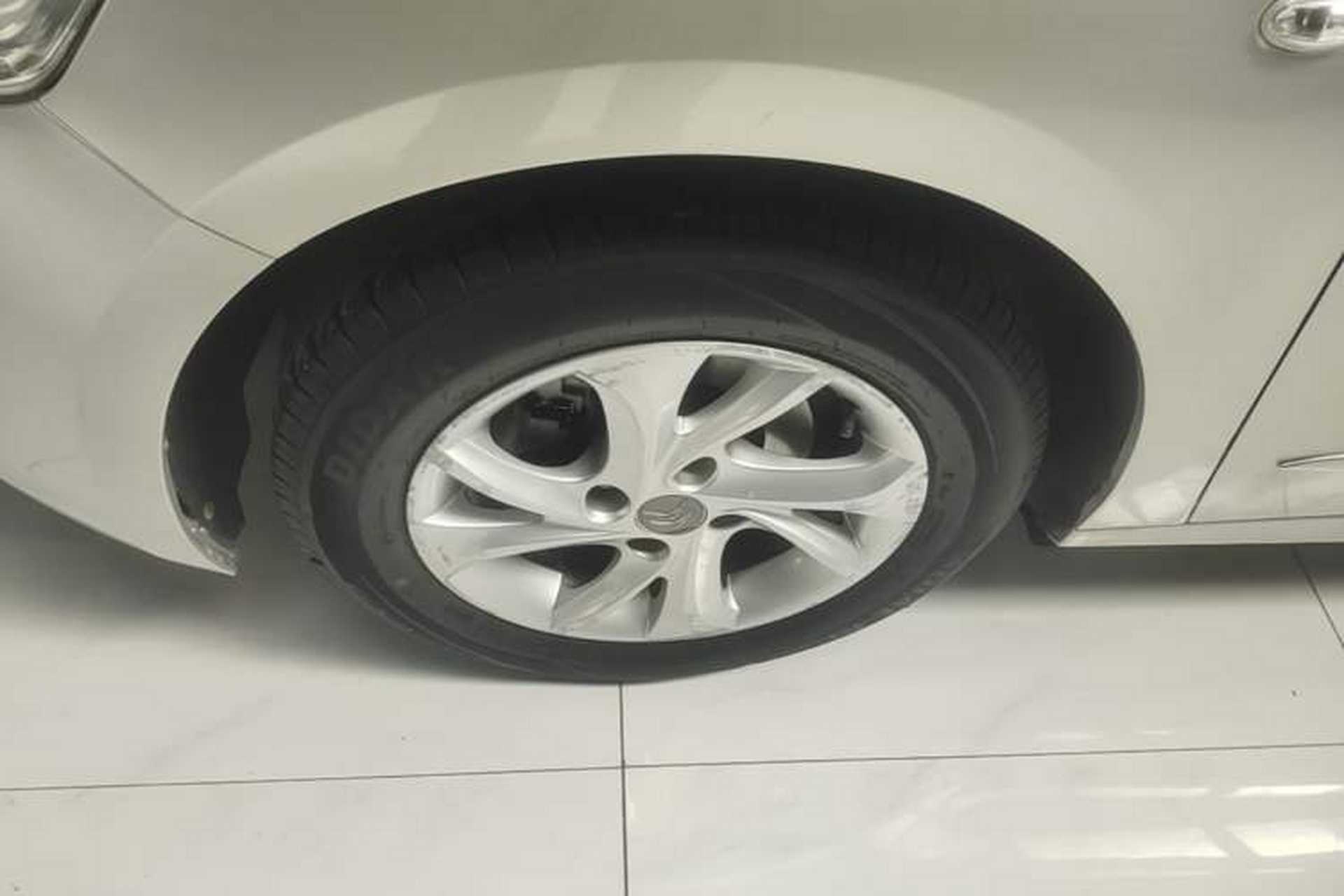 Used Citroen Elysee 2014 1.6L Manual Comfort Model Left Front Wheel Hub
