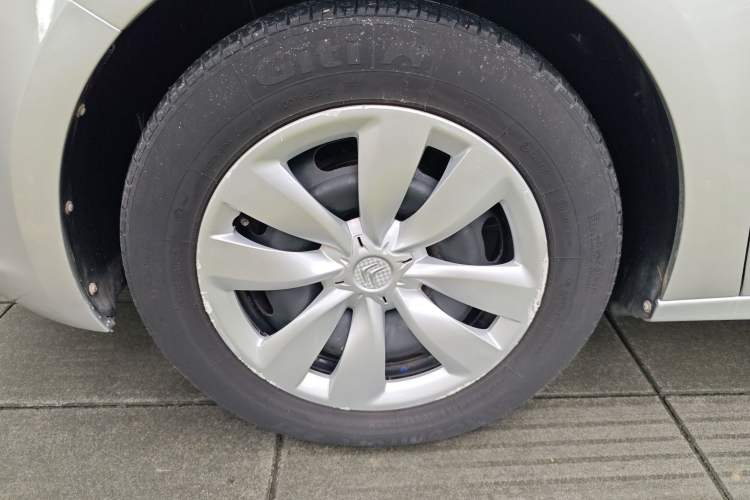 Used Citroen Elysee 2014 1.6L Manual Fashion Edition Left Front Wheel Hub