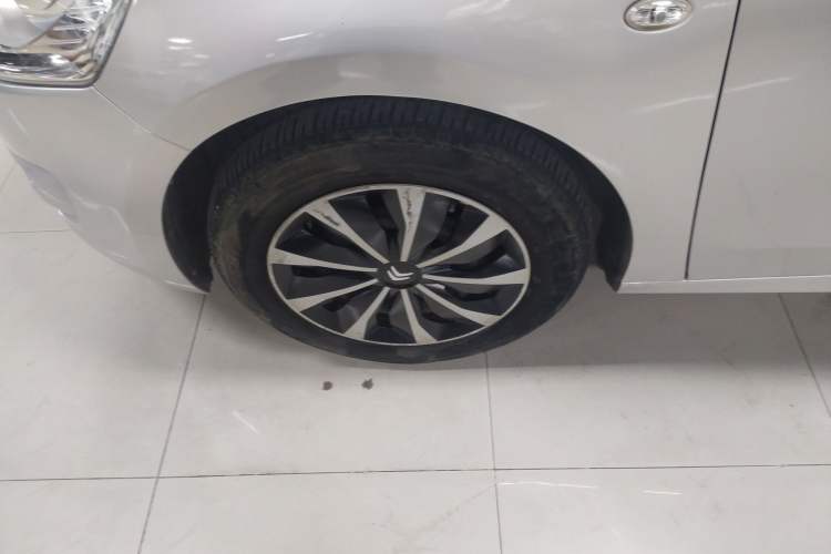 Used Citroen Elysee 2014 1.6L Manual Fashion Edition Left Front Wheel Hub