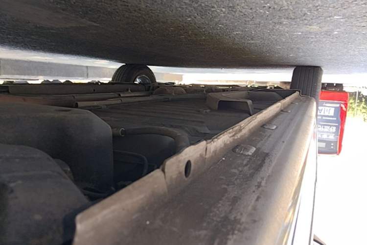 Used Citroen Elysee 2014 1.6L Manual Comfort Model Left Side Sill