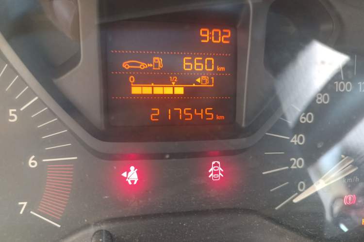 Used Citroen Elysee 2014 1.6L Manual Fashion Model CNG Odometer Close Up