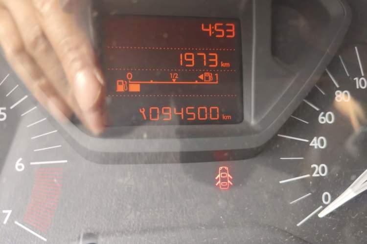 Used Citroen Elysee 2014 1.6L Manual Fashion Edition Odometer Close Up