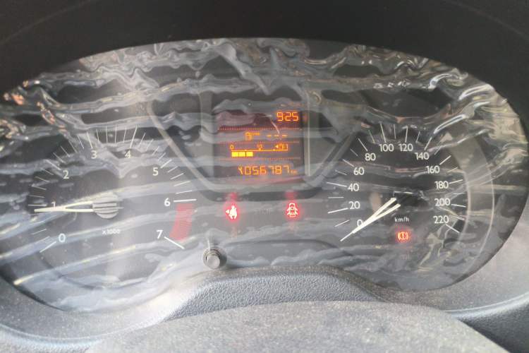Used Citroen Elysee 2014 1.6L Manual Fashion Edition Odometer Close Up