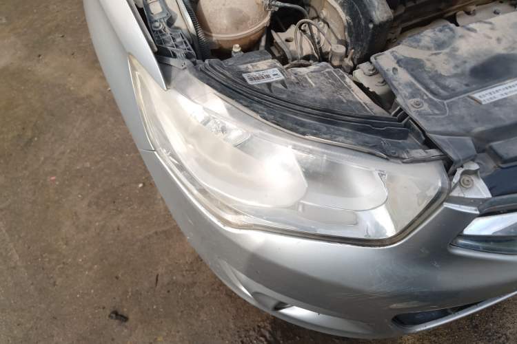 Used Citroen Elysee 2014 1.6L Manual Fashion Model CNG Right Front Headlight
