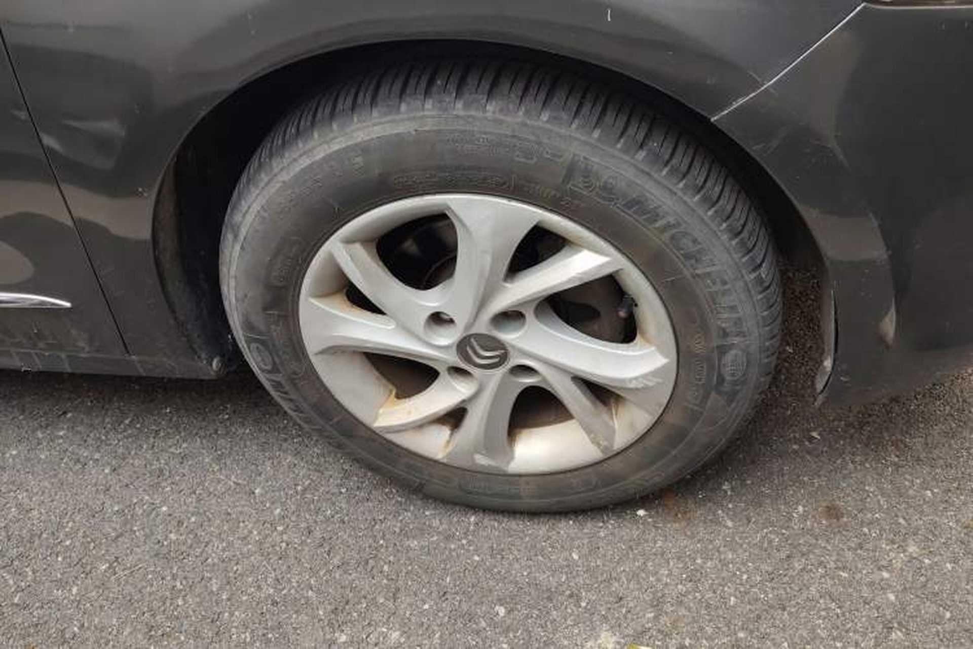 Used Citroen Elysee 2014 1.6L Manual Fashion Edition Right Front Wheel Hub