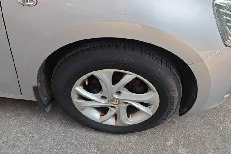 Used Citroen Elysee 2014 1.6L Manual Fashion Edition Right Front Wheel Hub