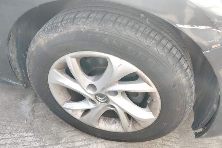 Used Citroen Elysee 2014 1.6L Manual Fashion Edition Right Front Wheel Hub