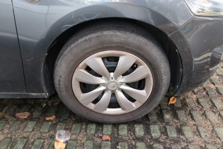 Used Citroen Elysee 2014 1.6L Manual Fashion Edition Right Front Wheel Hub
