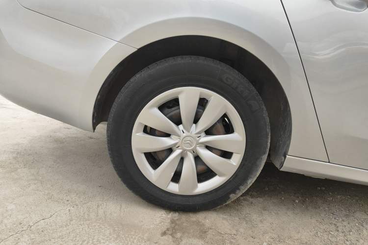 Used Citroen Elysee 2014 1.6L Manual Fashion Edition Right Rear Wheel Hub