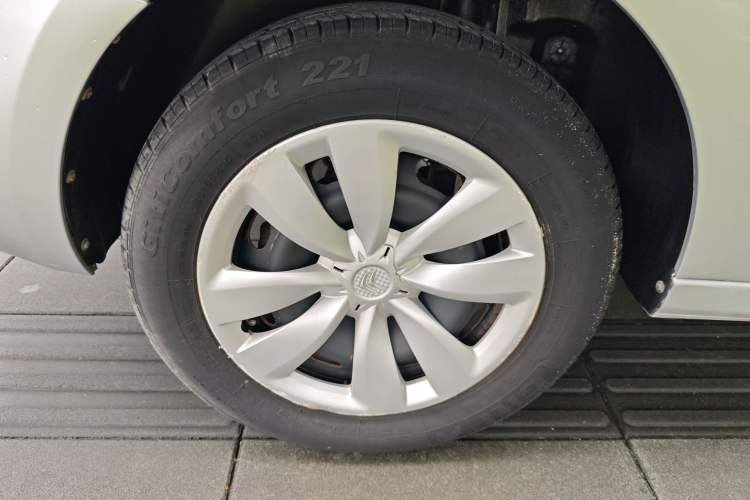 Used Citroen Elysee 2014 1.6L Manual Fashion Edition Right Rear Wheel Hub