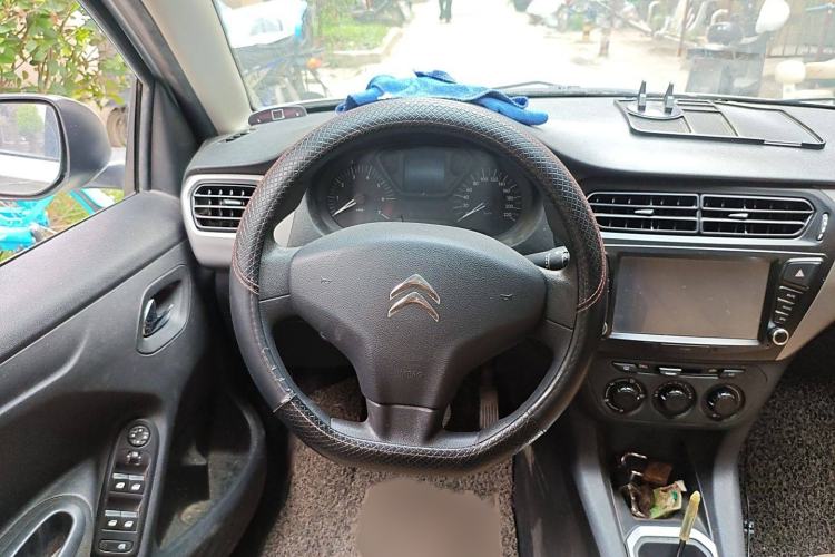 Used Citroen Elysee 2014 1.6L Automatic Fashion Model Steering Wheel