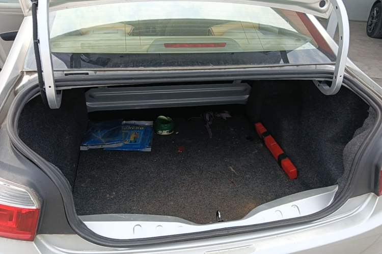 Used Citroen Elysee 2014 1.6L Manual Fashion Edition Trunk