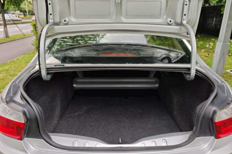 Used Citroen Elysee 2014 1.6L Manual Fashion Edition Trunk