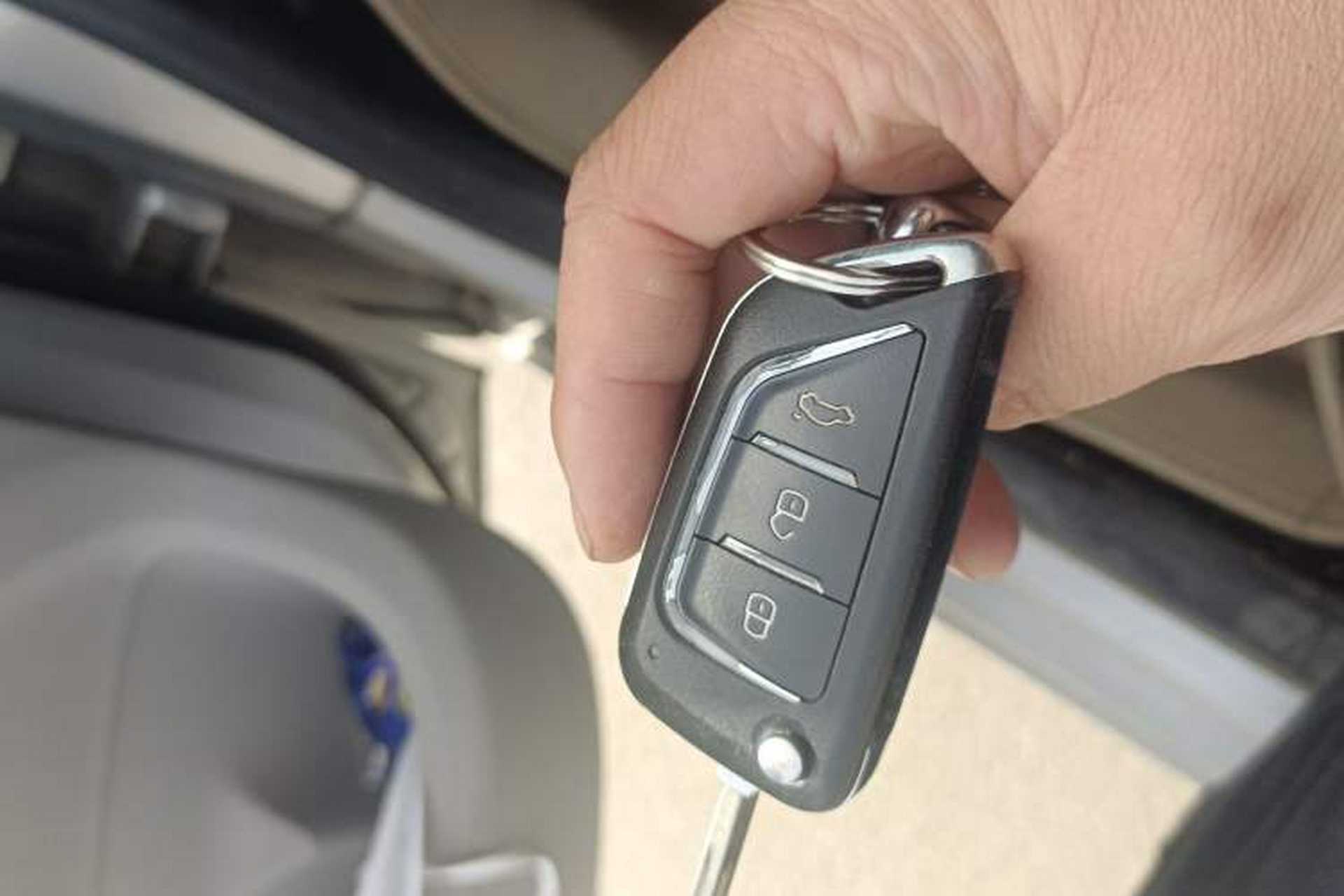 Used Citroen Elysee 2014 1.6L Manual Fashion Edition Vehicle Key