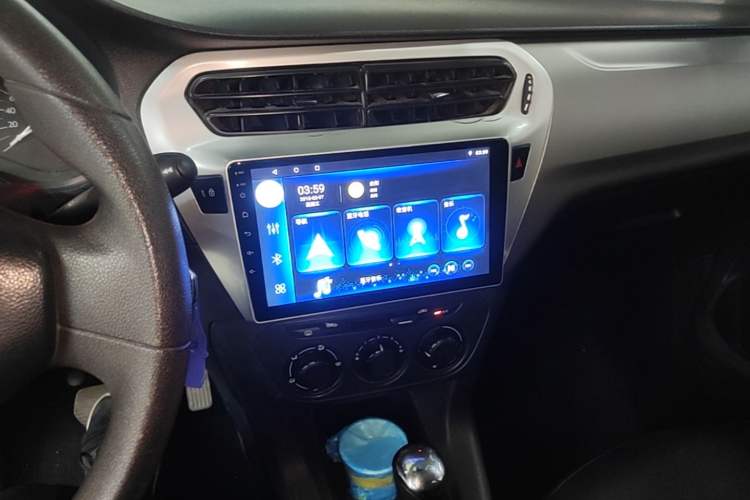 Used Citroen Elysee 2014 1.6L Automatic Fashion Model Audio And AC Panel