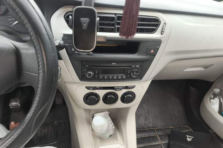 Used Citroen Elysee 2014 1.6L Manual Fashion Edition Audio And AC Panel